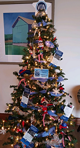 VON decorated Christmas tree